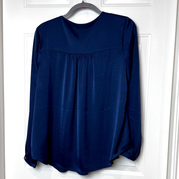 J. Jill Ladies Evening Blue Silk Long Sleeve Blouse, NWT Size Medium - Picture 8 of 8